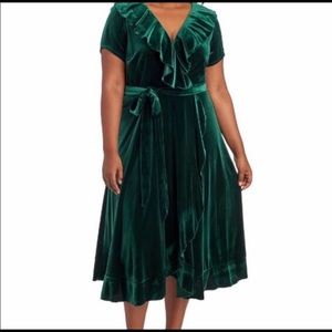 Emerald Green Velvet Midi dress 24W